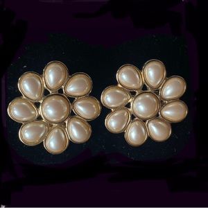 Vintage Monet Faux Pearl Flower Clip-on Earrings